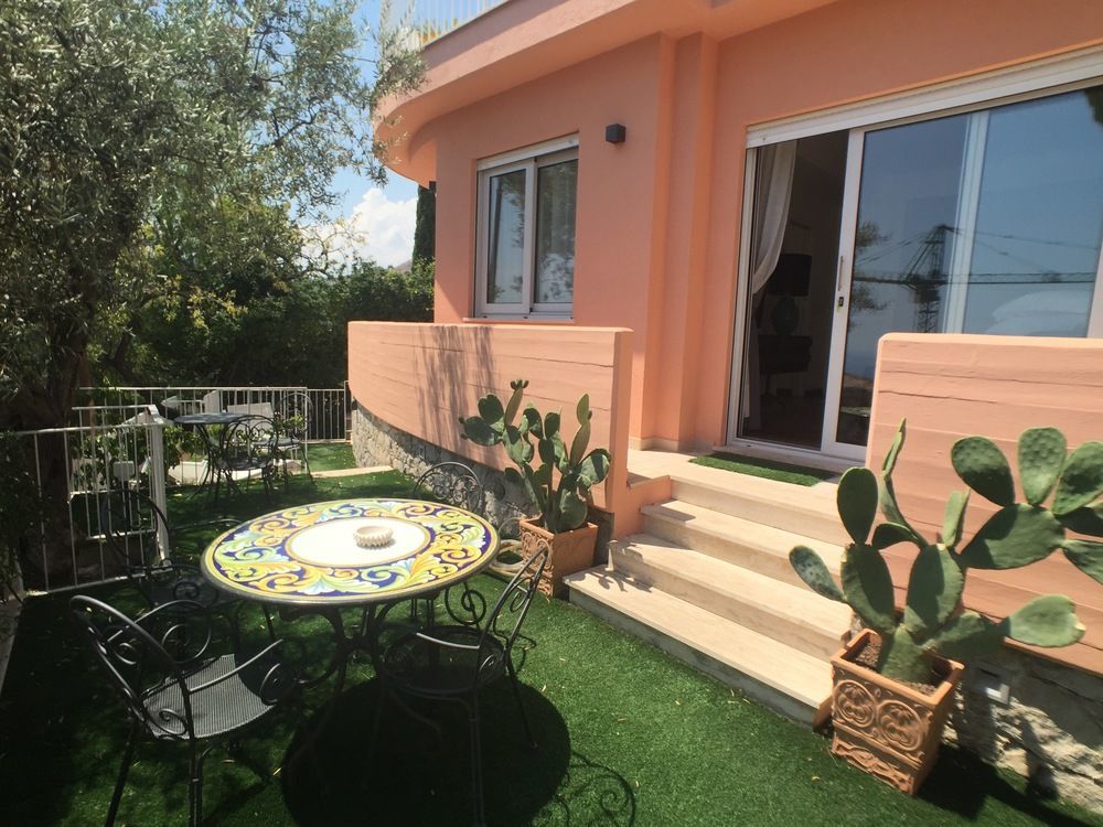 La Malandrina - Apartments & Suites Taormina Dış mekan fotoğraf